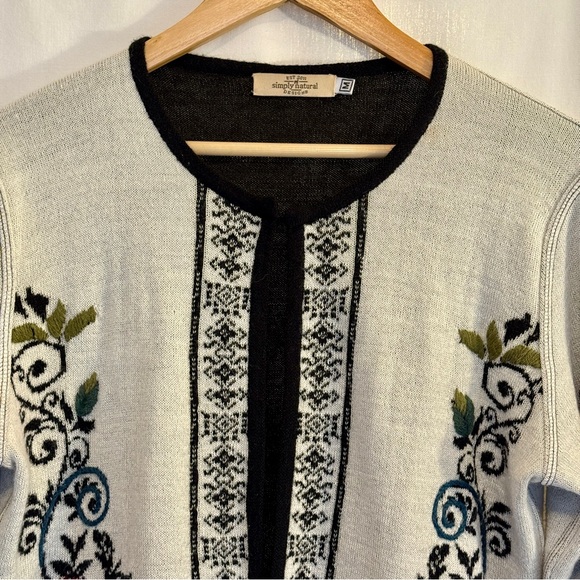 Simply Nature Design Embroidered Hanna Sweater - Picture 3 of 16